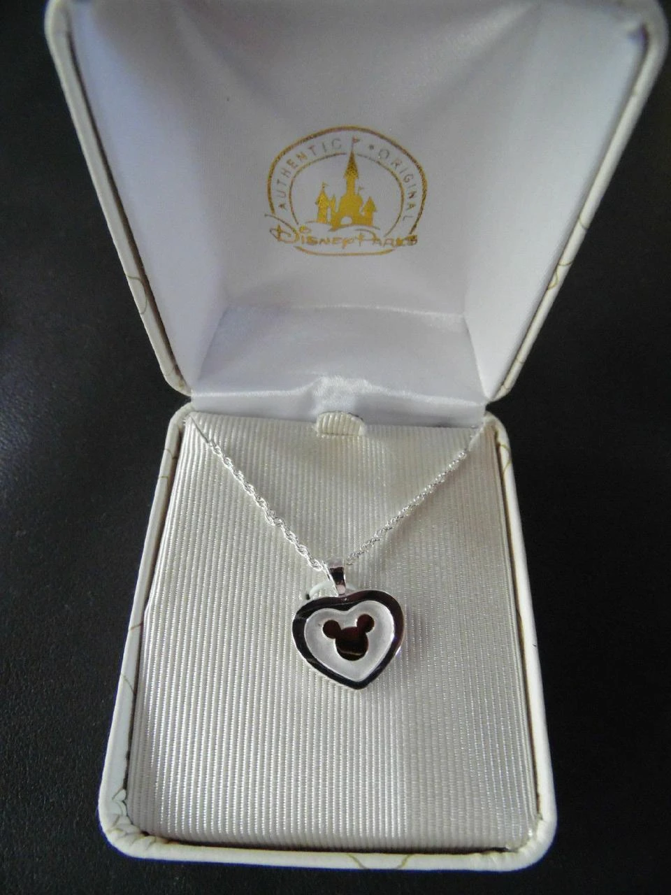 Prachtige ketting + hanger minnie in hart disney disneyland paris in doosje – photo 3